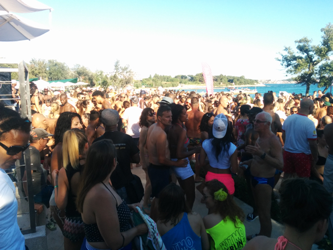 IMG_20170701_182401_653x490