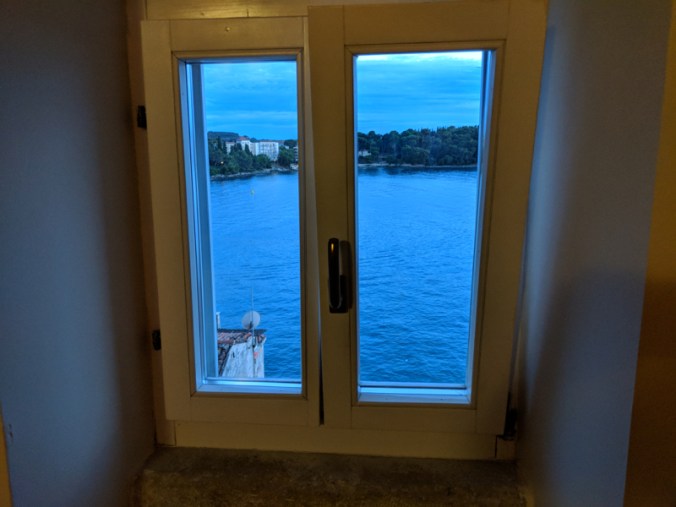 MVIMG_20180628_210411_800x600